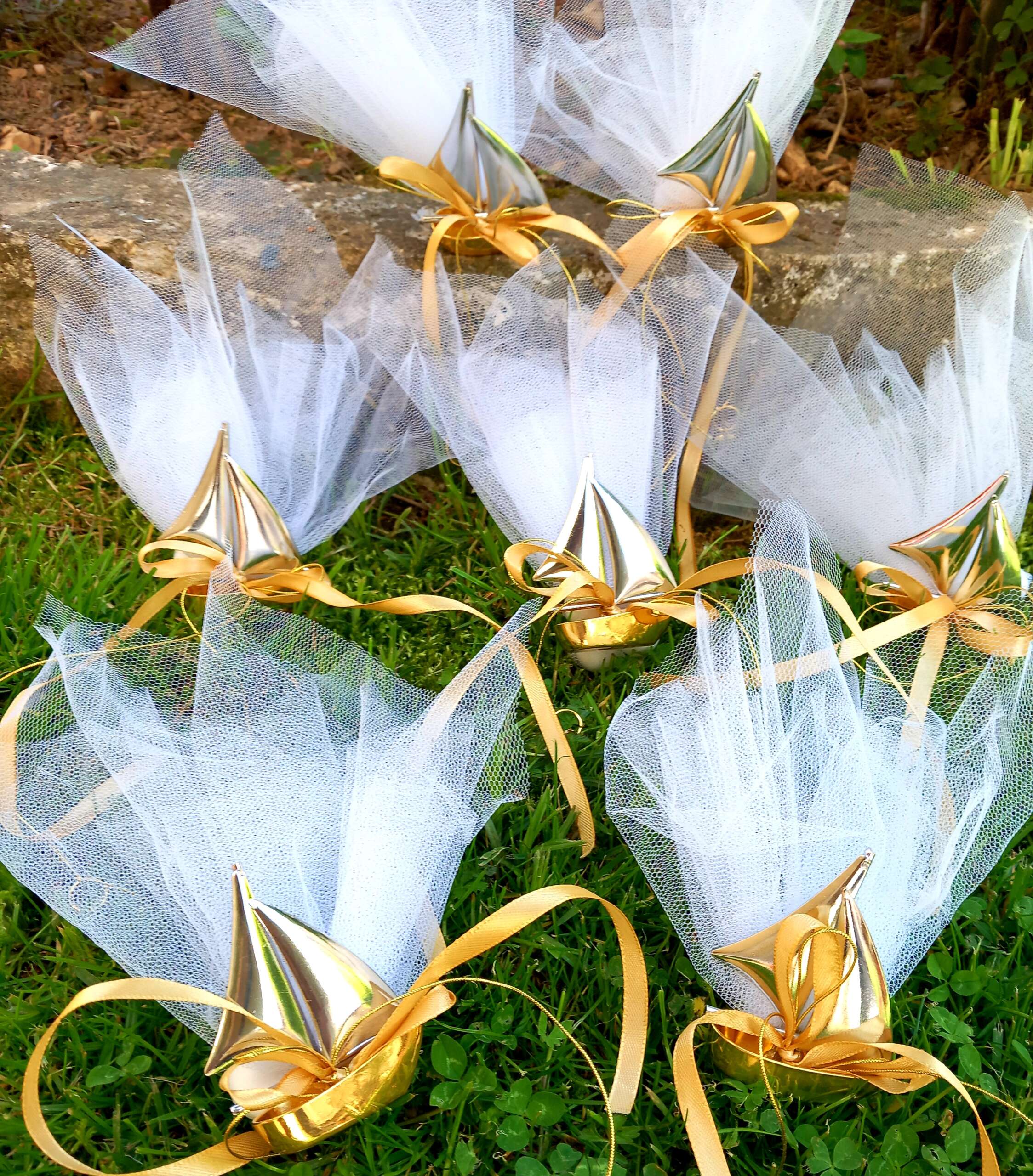 Μπομπονιέρα Γάμου ή Βάπτισης Χρυσό Καραβάκι - Image 2