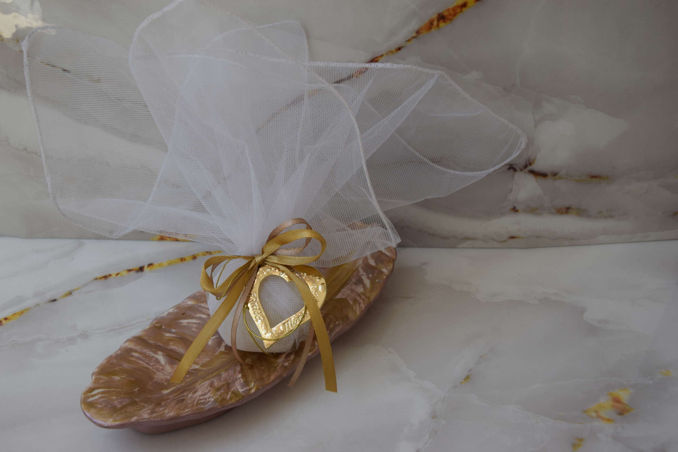 Μπομπονιέρα Γάμου με Χρυσή Καρδιά